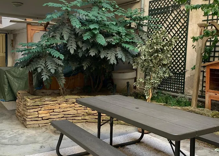 Studio Avec Terrasse Au Coeur De Апартаменты *